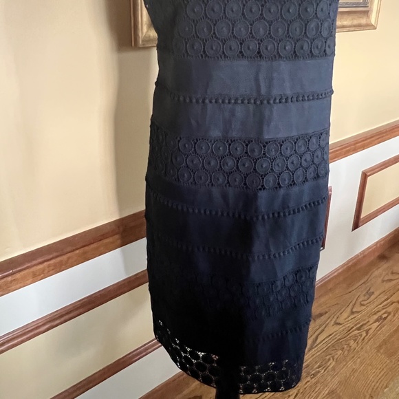 TALBOTS Black  Eyelet Lace Linen and Cotton Blend  Dress Size 8P - Picture 3 of 16